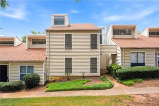 605 Serramonte Drive, Marietta, GA 30068