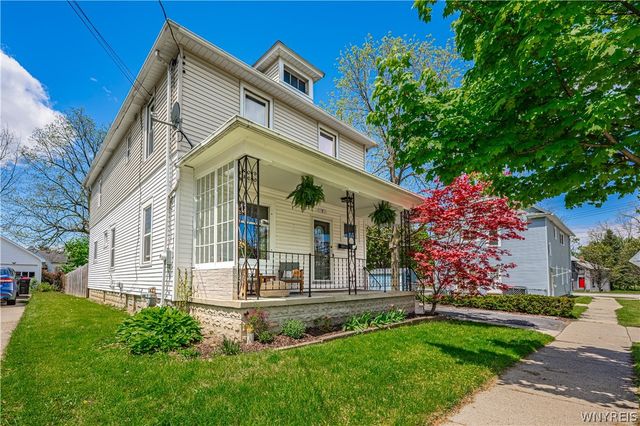 7 Woodlawn Avenue, Lancaster, NY 14086