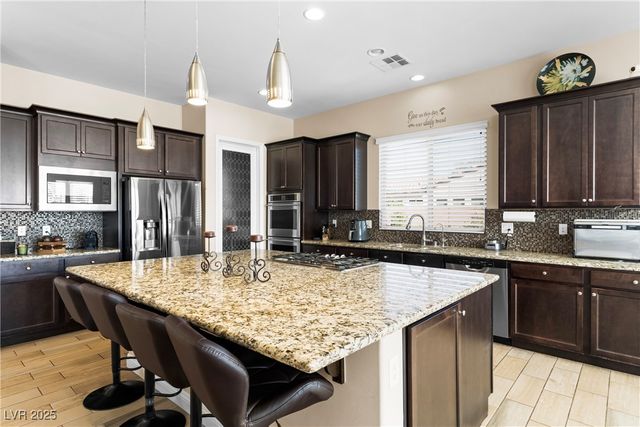 6589 Lyon Estates Avenue, Las Vegas, NV 89131