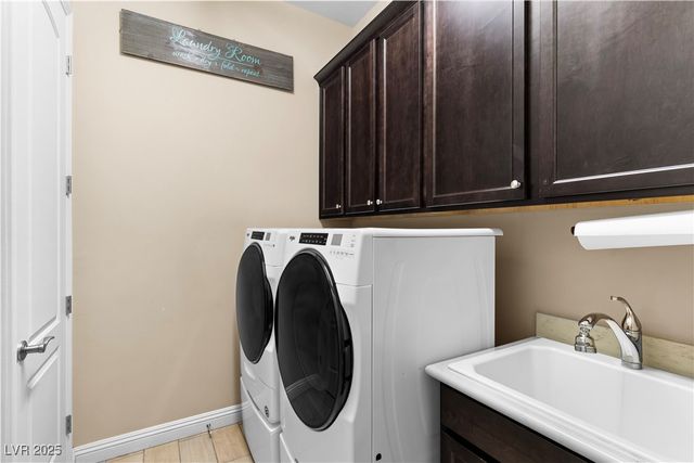 6589 Lyon Estates Avenue, Las Vegas, NV 89131