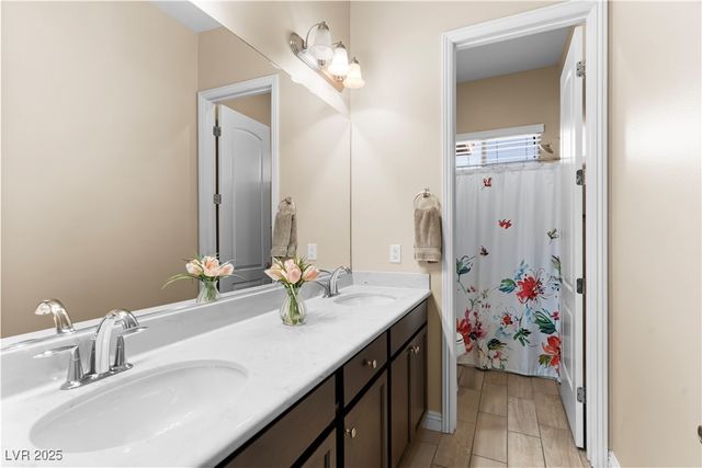 6589 Lyon Estates Avenue, Las Vegas, NV 89131