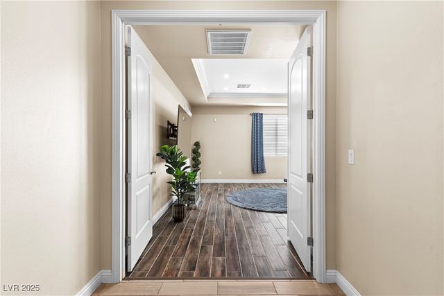 6589 Lyon Estates Avenue, Las Vegas, NV 89131