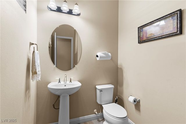 6589 Lyon Estates Avenue, Las Vegas, NV 89131