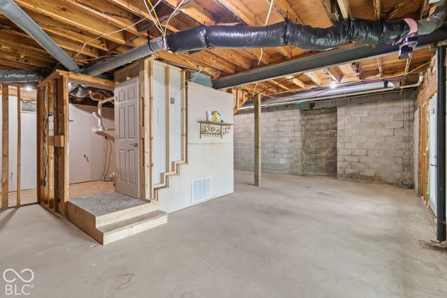 1220 Shoreline Drive, Cicero, IN 46034