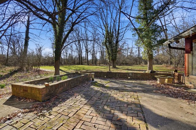 2438 Signal Hill Road 2438 Signal Hill Road, Springfield, OH 45504