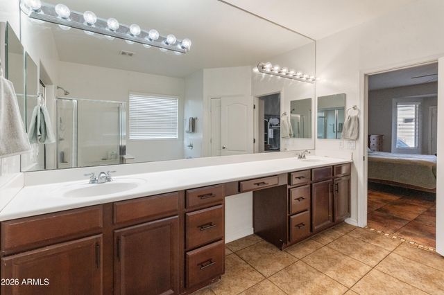 17470 W GELDING Drive, Surprise, AZ 85388