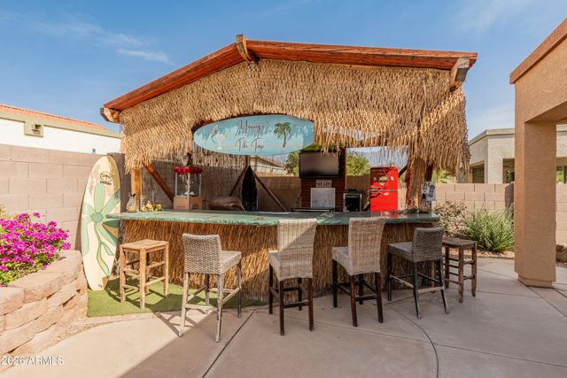 17470 W GELDING Drive, Surprise, AZ 85388
