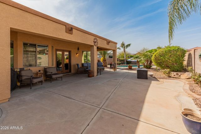 17470 W GELDING Drive, Surprise, AZ 85388