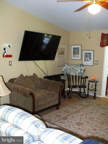 14 WOODBINE CT W, Harleysville, PA 19438