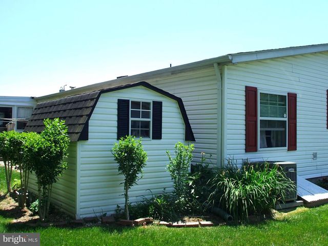 14 WOODBINE CT W, Harleysville, PA 19438