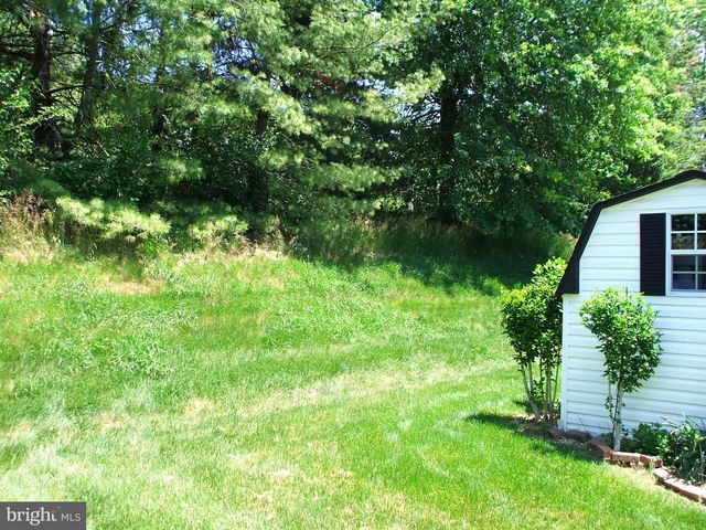 14 WOODBINE CT W, Harleysville, PA 19438