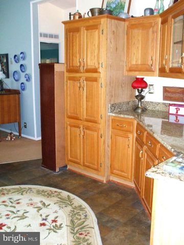 14 WOODBINE CT W, Harleysville, PA 19438