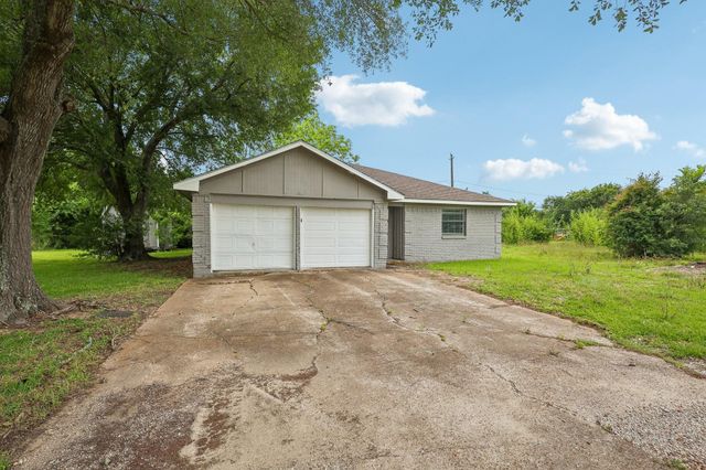 306 S Holmes Street, La Porte, TX 77571