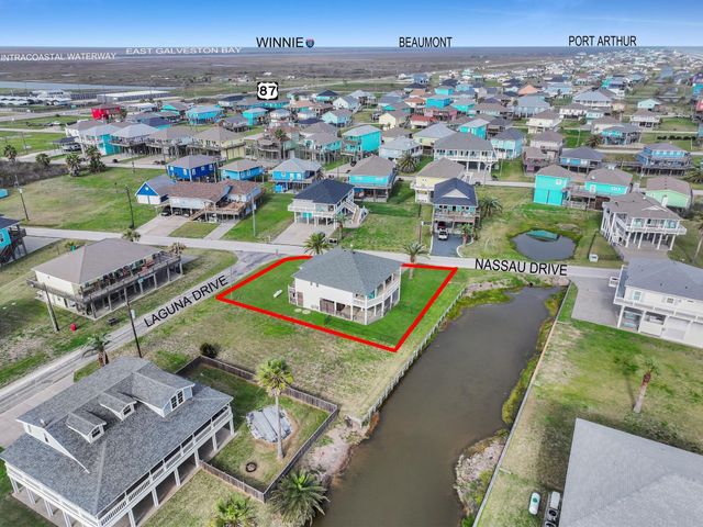 2946 Laguna Drive, Crystal Beach, TX 77650