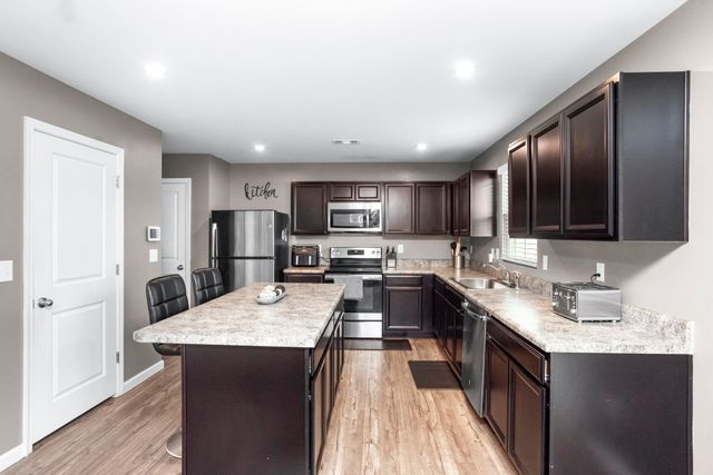 1937 Belle Arbor Dr, Nashville, TN 37207