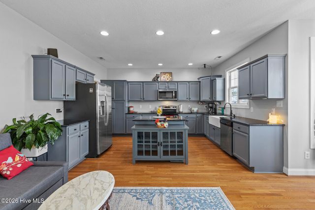 123 Farmington Drive, Richlands, NC 28574