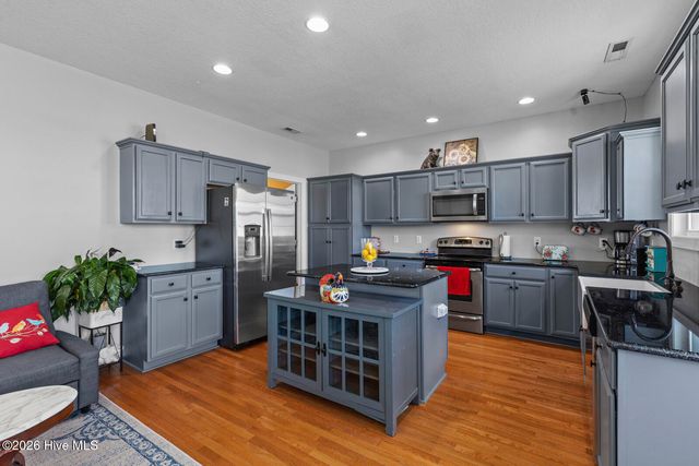 123 Farmington Drive, Richlands, NC 28574