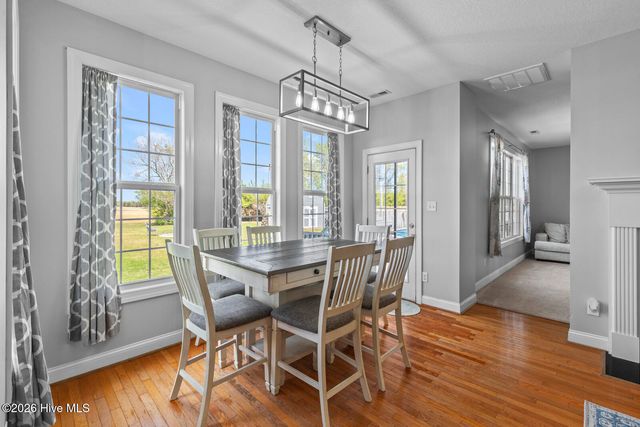 123 Farmington Drive, Richlands, NC 28574