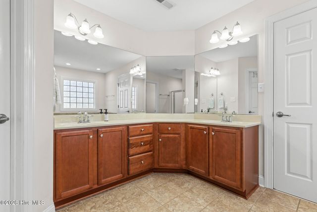 123 Farmington Drive, Richlands, NC 28574