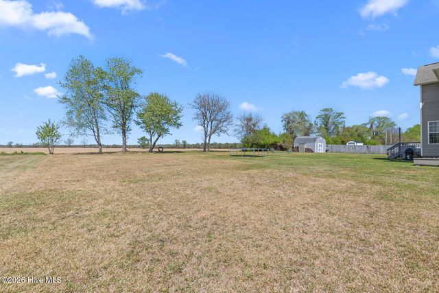 123 Farmington Drive, Richlands, NC 28574