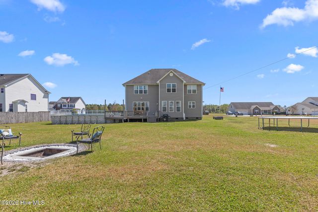 123 Farmington Drive, Richlands, NC 28574