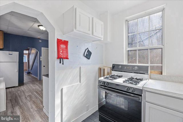 231 S BROADWAY, Gloucester City, NJ 08030