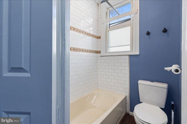 231 S BROADWAY, Gloucester City, NJ 08030