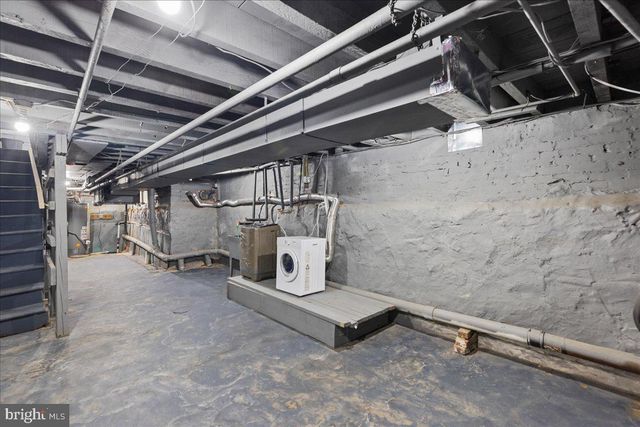 231 S BROADWAY, Gloucester City, NJ 08030