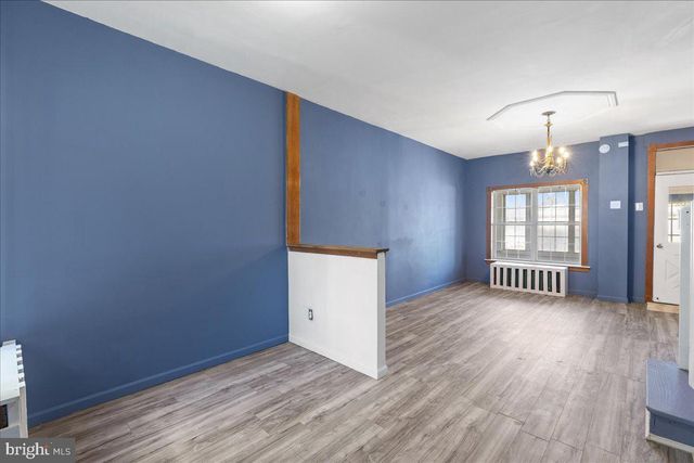 231 S BROADWAY, Gloucester City, NJ 08030
