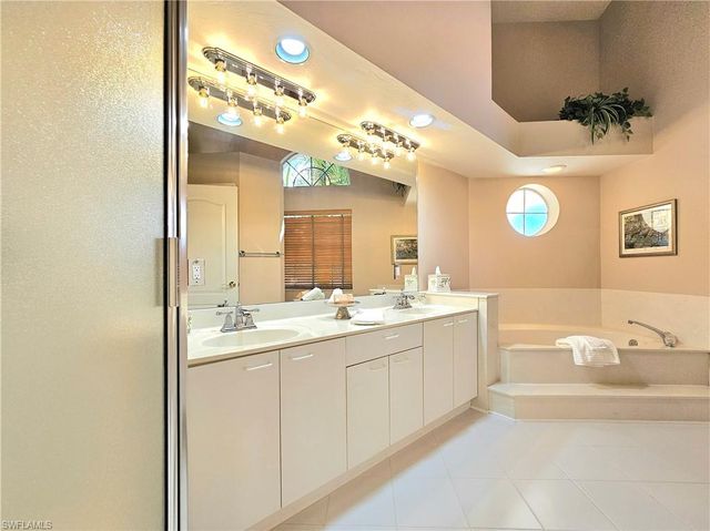 12031 Sabal Dunes LN, Fort Myers, FL 33913