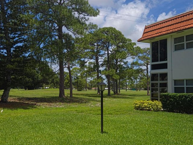 1225 NW 21st Street 17-1708, Stuart, FL 34994