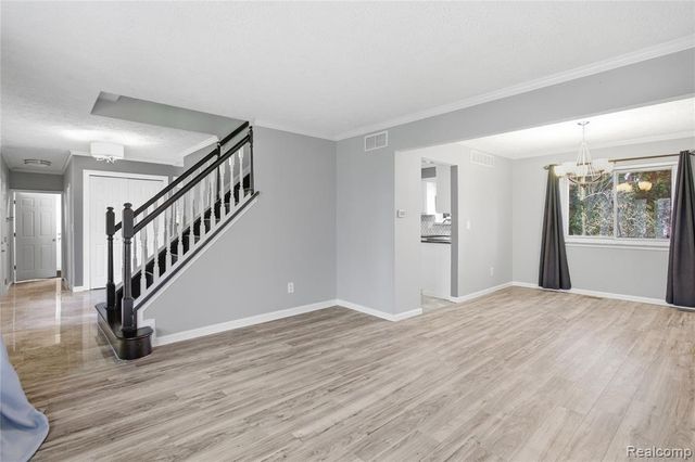 16213 Haverhill Drive, Macomb, MI 48044