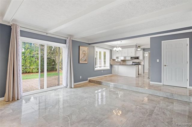 16213 Haverhill Drive, Macomb, MI 48044