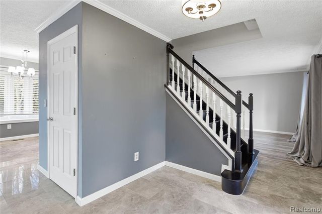 16213 Haverhill Drive, Macomb, MI 48044