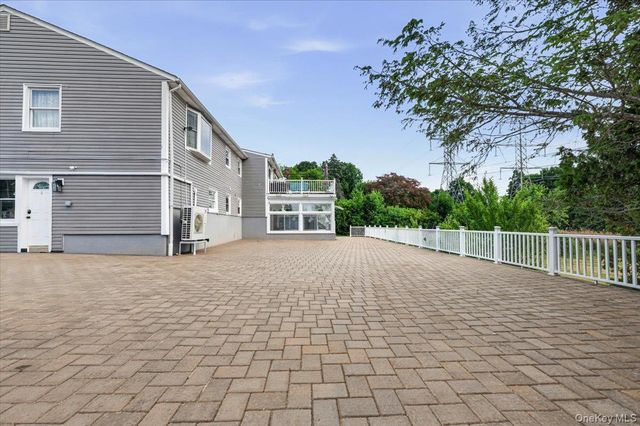3346 Nutly Circle, Yorktown Heights, NY 10598