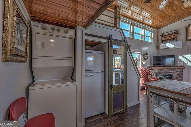 476, 478 Lapidary Lane, Young Harris, GA 30582