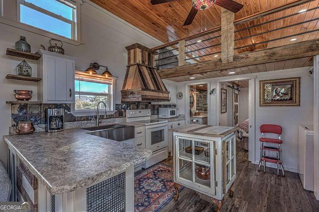 476, 478 Lapidary Lane, Young Harris, GA 30582