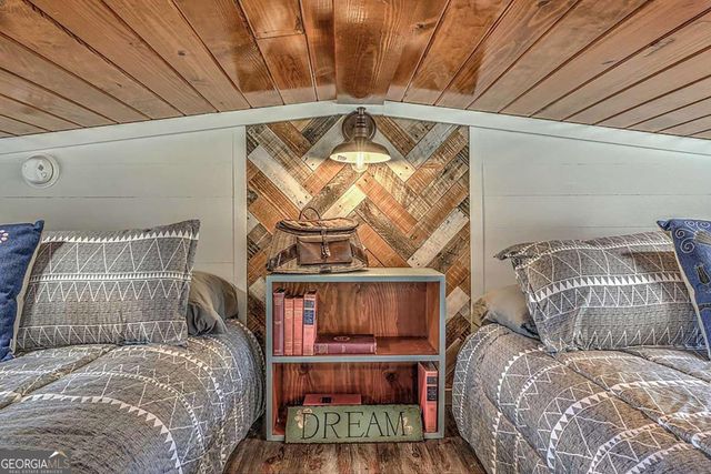 476, 478 Lapidary Lane, Young Harris, GA 30582