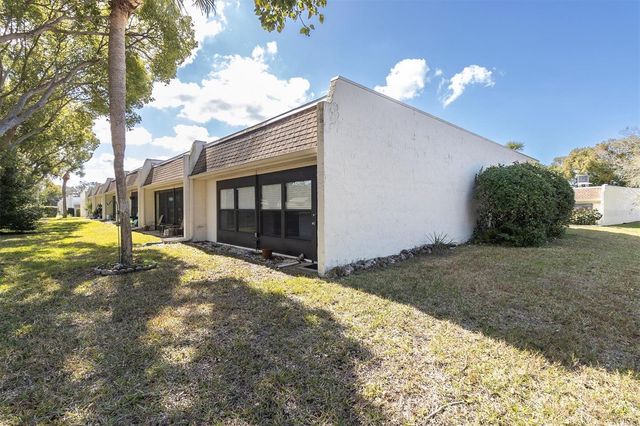 8221 SULKY COURT 1, Port Richey, FL 34668