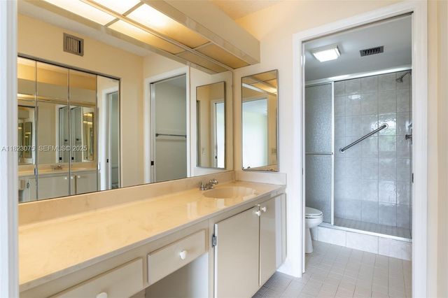 9455 N Belfort Circle 211, Tamarac, FL 33321