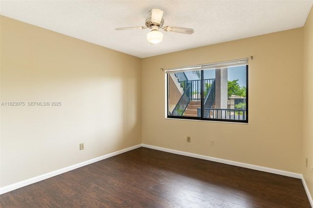 9455 N Belfort Circle 211, Tamarac, FL 33321