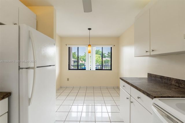 9455 N Belfort Circle 211, Tamarac, FL 33321