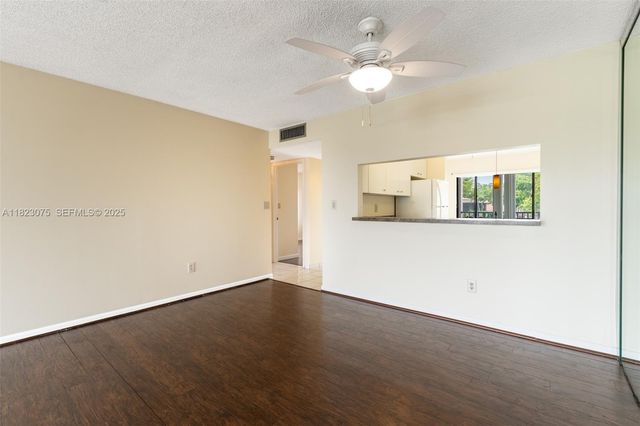 9455 N Belfort Circle 211, Tamarac, FL 33321