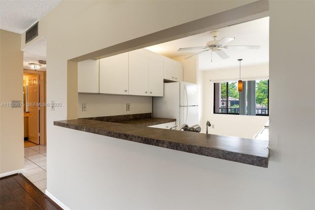 9455 N Belfort Circle 211, Tamarac, FL 33321