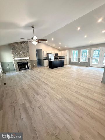 3 DRY RUN CT, Front Royal, VA 22630