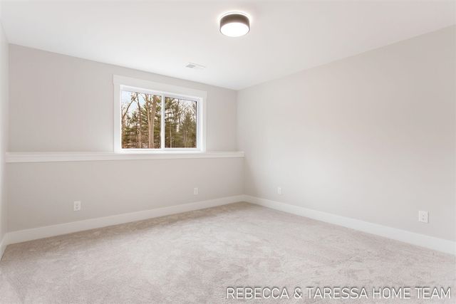 6007 Savannah Way 34, Muskegon, MI 49442