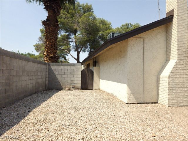 3435 Don Miguel Drive, Las Vegas, NV 89121