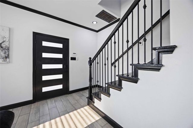 4739 Reed Road, Houston, TX 77033