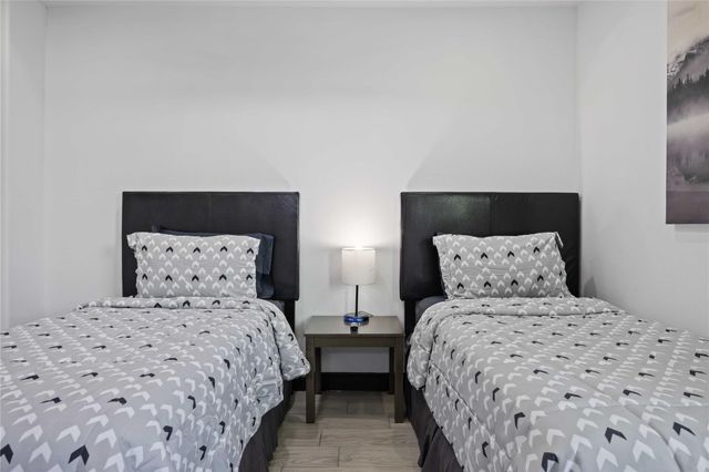 4739 Reed Road, Houston, TX 77033