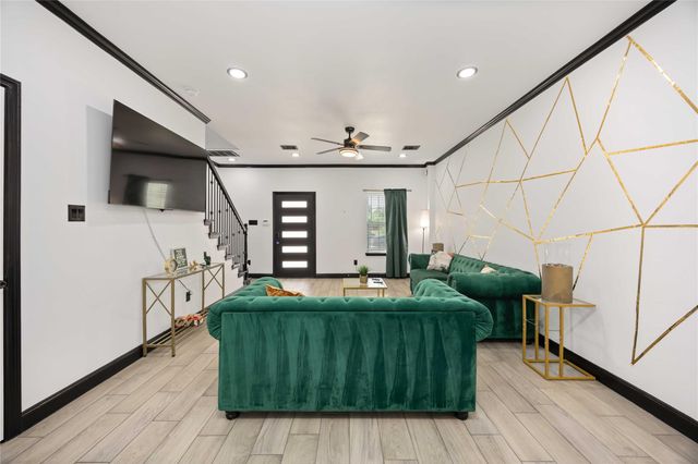 4739 Reed Road, Houston, TX 77033